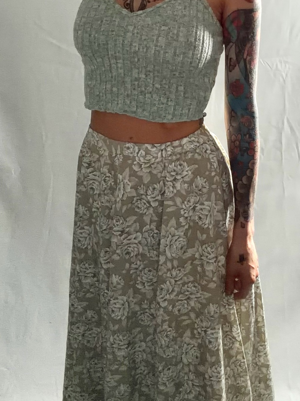 No Label Beige Floral Maxi Skirt with Cream Rose Pattern coquette modest size L